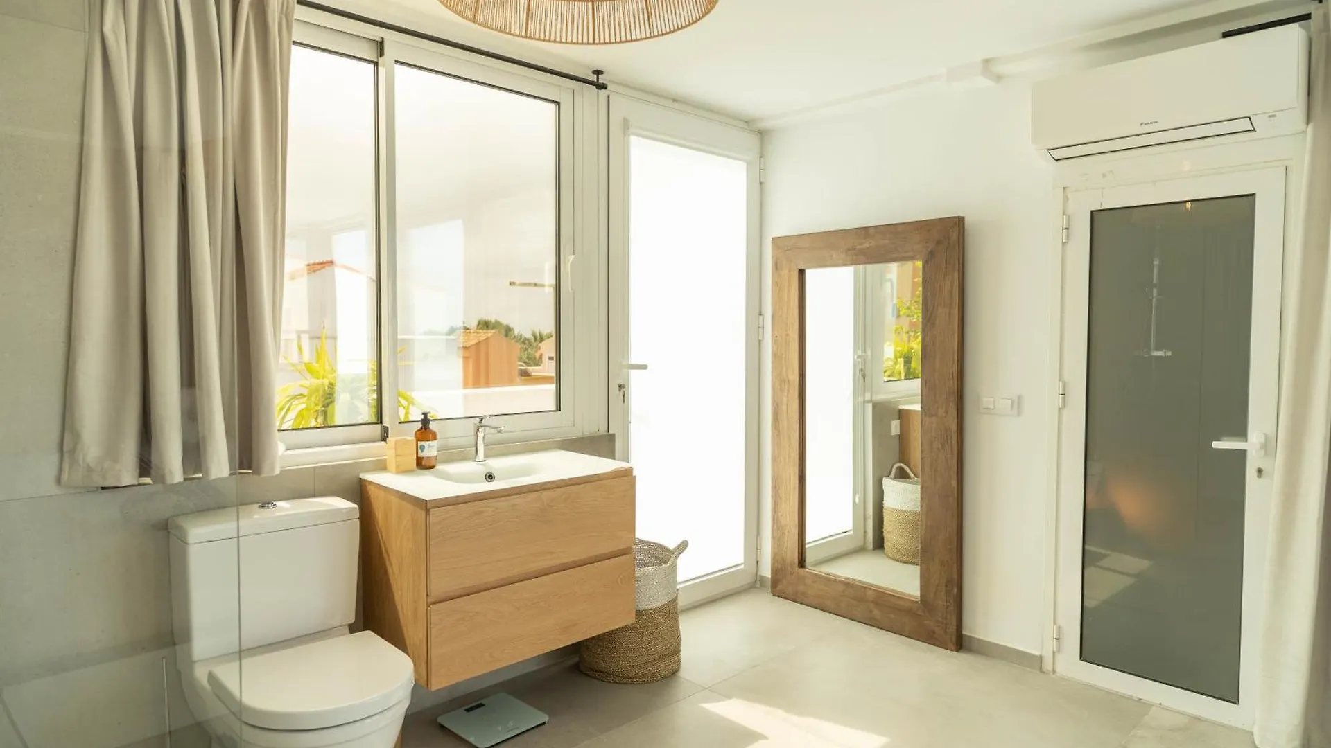 Tarifa Cozy House - Minimaliste Villa
